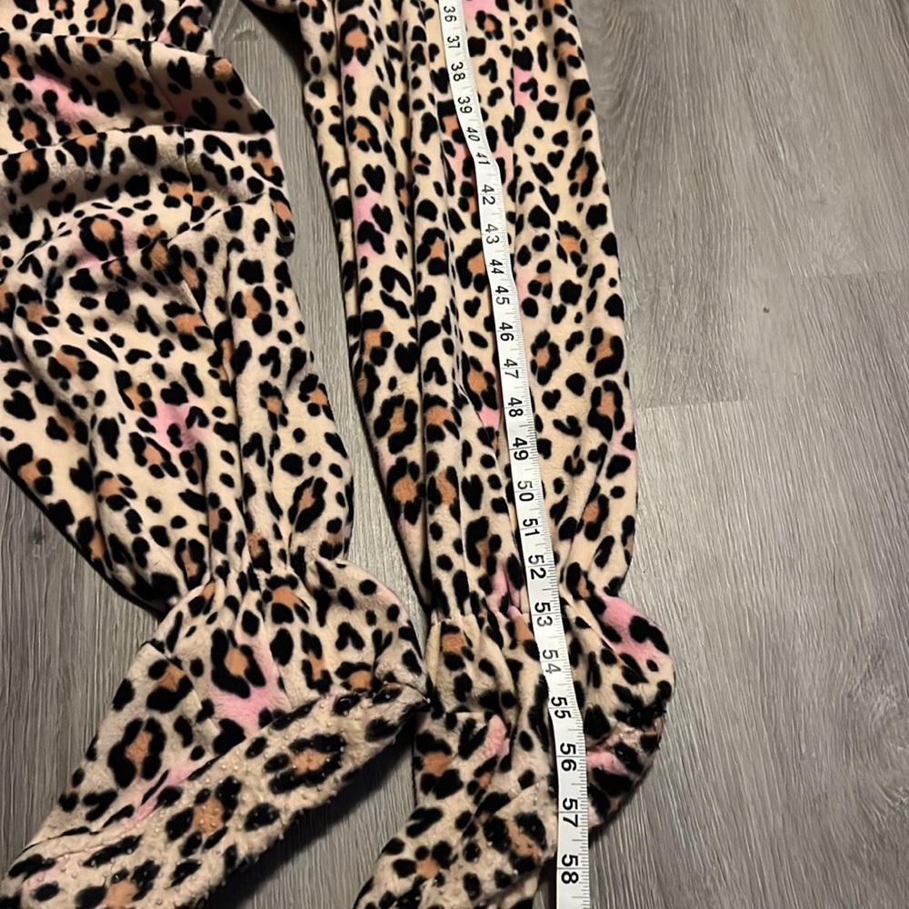 French Jenny homewear “kitty” jumpsuit. Size M - Picture 9 of 9